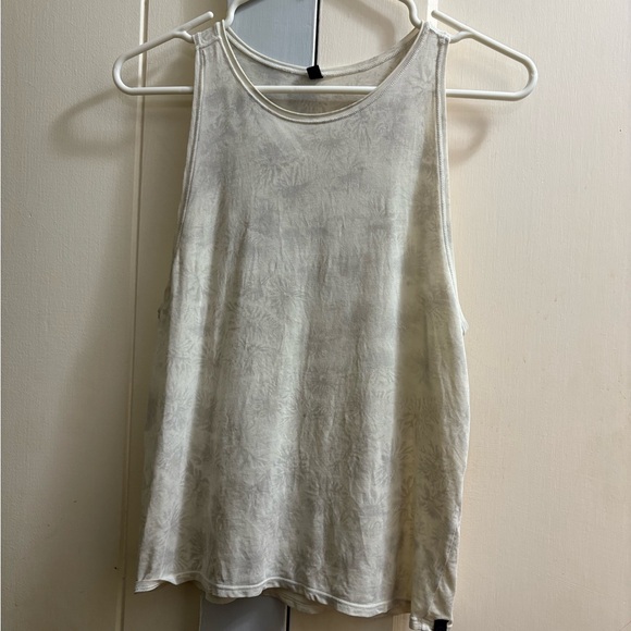 lululemon athletica Tops - EUC Lululemon Tank